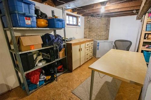 591 Minto St, Winnipeg, MB 
