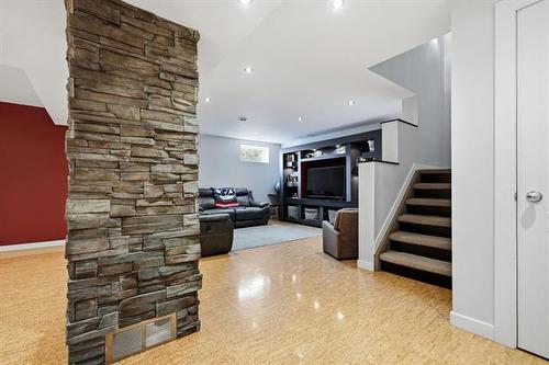 71 Cotter Cir, Winnipeg, MB 