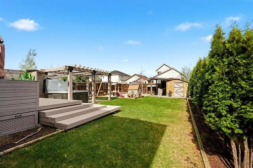 71 Cotter Cir, Winnipeg, MB 