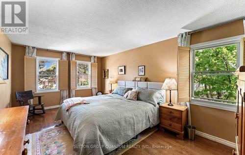 1777 Folkway Drive, Mississauga, ON - Indoor Photo Showing Bedroom