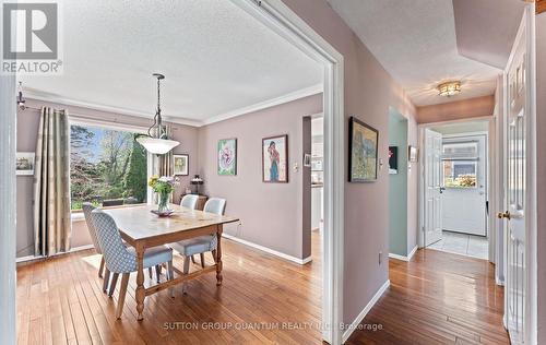 1777 Folkway Drive, Mississauga, ON - Indoor Photo Showing Dining Room