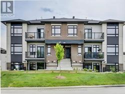 I - 300 TULUM CRESCENT  Ottawa, ON K2S 2Y4