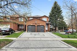UPPER - 1641 PEPPERWOOD GATE Pickering, ON L1X 2K5