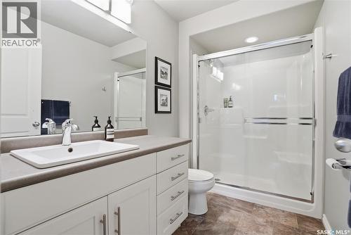 215 Whalley Crescent, Saskatoon, SK - Indoor Photo Showing Bathroom