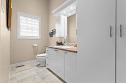 Powder room - 