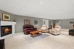 Family Room - 