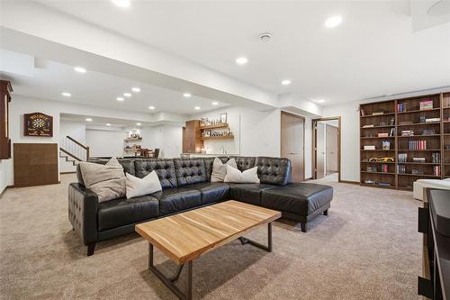 lower level - 114 Silver Sage Crescent, Winnipeg, MB - Indoor Photo Showing Living Room