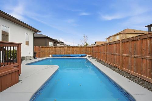 114 Silver Sage Crescent, Winnipeg, MB - Outdoor With In Ground Pool With Deck Patio Veranda With Backyard