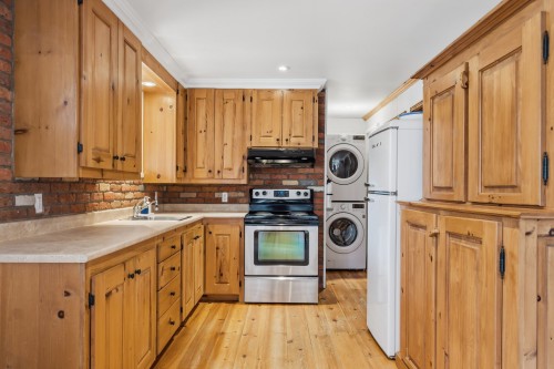 Cuisine - 2065 Ch. Des Chalets, Mont-Blanc, QC - Indoor Photo Showing Kitchen