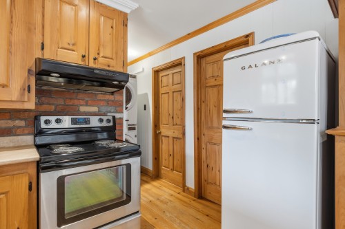 Cuisine - 2065 Ch. Des Chalets, Mont-Blanc, QC - Indoor Photo Showing Kitchen