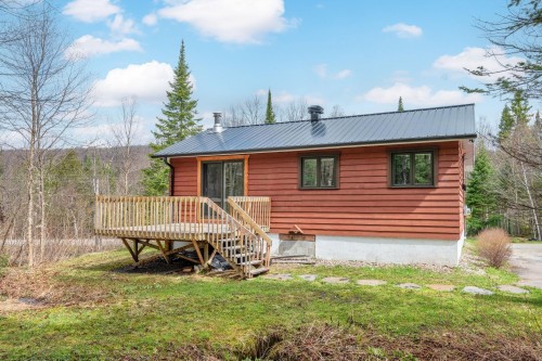 Face arrière - 2065 Ch. Des Chalets, Mont-Blanc, QC - Outdoor