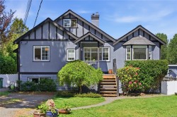 930 Lodge Ave Saanich, BC V8X 3A8