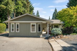 5124 Hammond Bay Rd Nanaimo, BC V9T 5B5