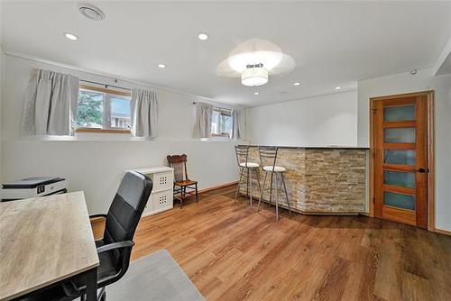 25 Sandylands Pl, Winnipeg, MB 