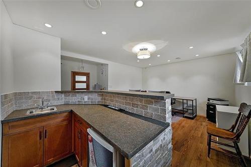 25 Sandylands Pl, Winnipeg, MB 