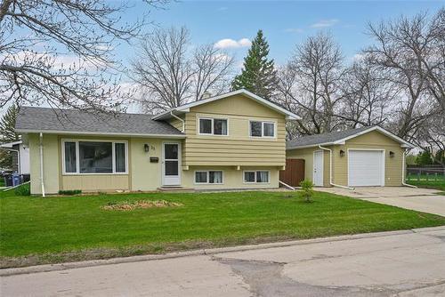 25 Sandylands Pl, Winnipeg, MB 