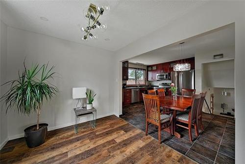 25 Sandylands Pl, Winnipeg, MB 