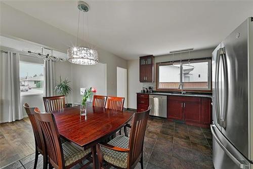 25 Sandylands Pl, Winnipeg, MB 