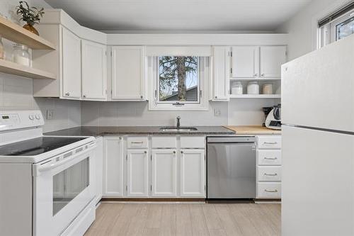46 Fourth St, Emerson, MB 