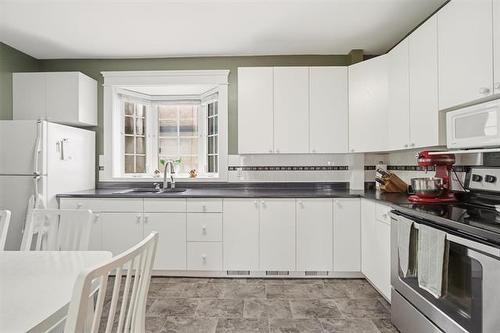 341 Yale Ave, Winnipeg, MB 