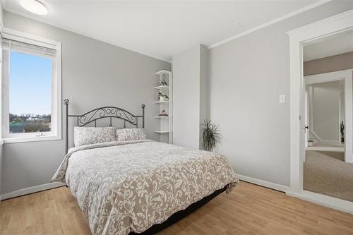 341 Yale Ave, Winnipeg, MB 