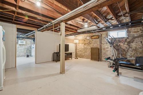 341 Yale Ave, Winnipeg, MB 