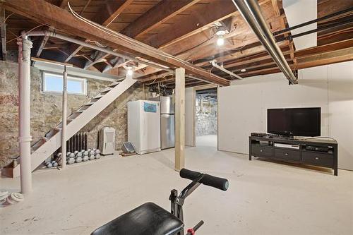 341 Yale Ave, Winnipeg, MB 