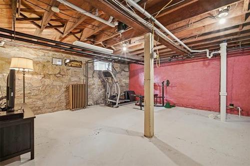 341 Yale Ave, Winnipeg, MB 
