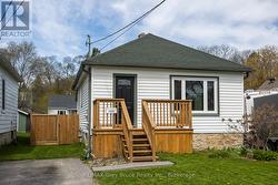 1550 5TH AVENUE W Owen Sound, ON N4K 5B5