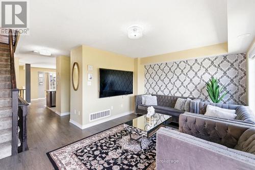 2464 Bromus Path, Oshawa (Windfields), ON - Indoor Photo Showing Living Room