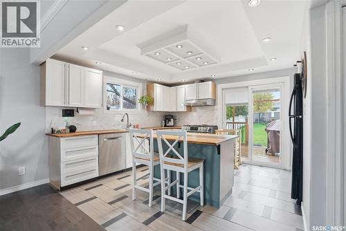 1210 K Avenue N, Saskatoon, SK - Indoor Photo Showing Kitchen With Upgraded Kitchen