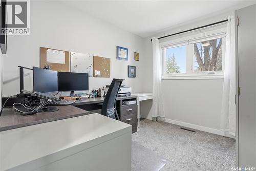 1646 East Heights, Saskatoon, SK - Indoor Photo Showing Office