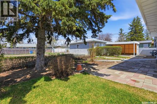 5654 Walker Crescent, Regina, SK - Outdoor