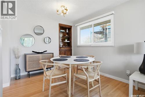 5654 Walker Crescent, Regina, SK - Indoor Photo Showing Dining Room