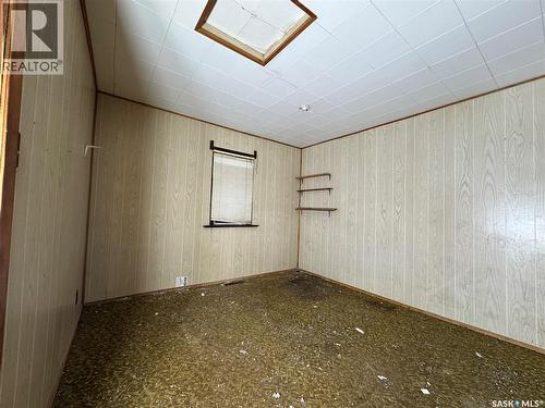 208 Irvine Street, Cut Knife, SK - Indoor Photo Showing Other Room