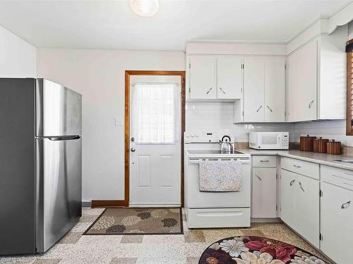 14 Ridgecrest Drive, Dartmouth, NS 