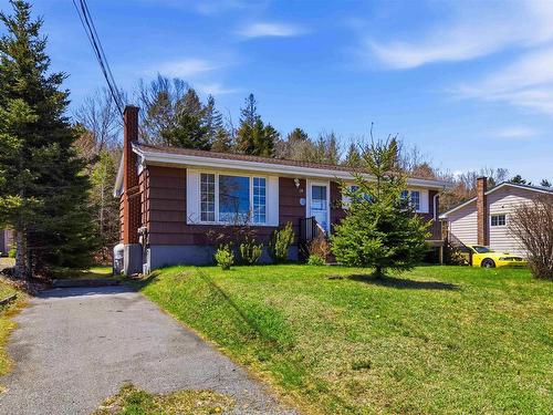 14 Ridgecrest Drive, Dartmouth, NS 