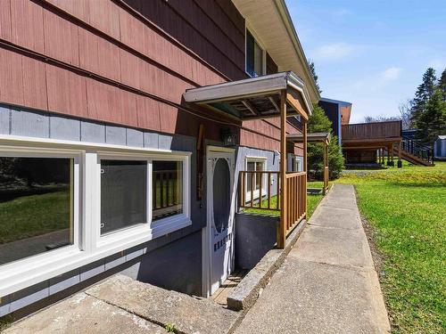 14 Ridgecrest Drive, Dartmouth, NS 