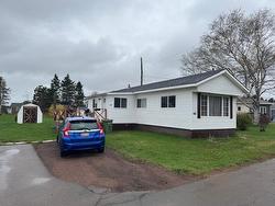 10 WEST Drive  Summerside, PE C1N 5J9