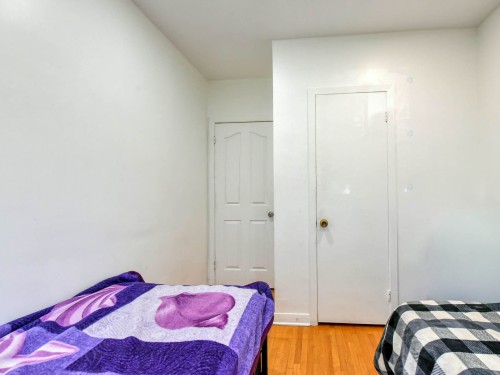 Chambre à coucher - 260 Rue Varry, Montréal (Saint-Laurent), QC - Indoor Photo Showing Bedroom