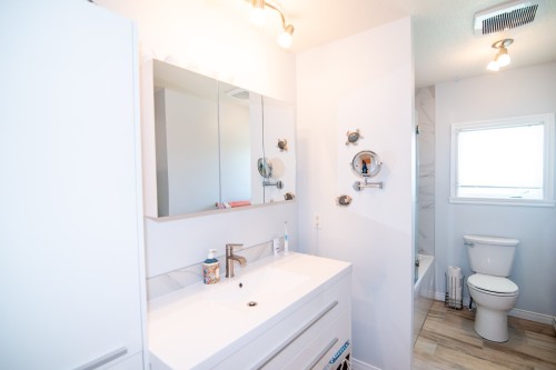 Bathroom - 1102 Rue Du Parc, La Pocatière, QC - Indoor Photo Showing Bathroom