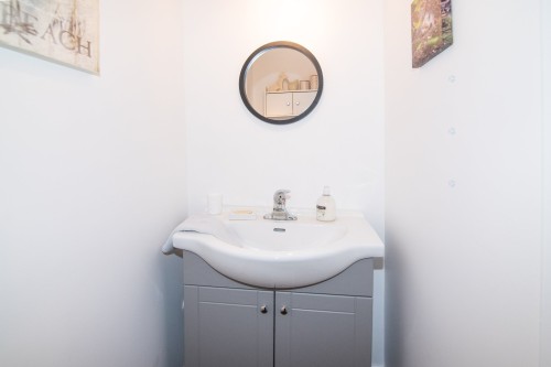 Powder room - 1102 Rue Du Parc, La Pocatière, QC - Indoor Photo Showing Bathroom