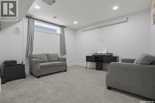 187 Rosewood Boulevard E, Saskatoon, SK - Indoor