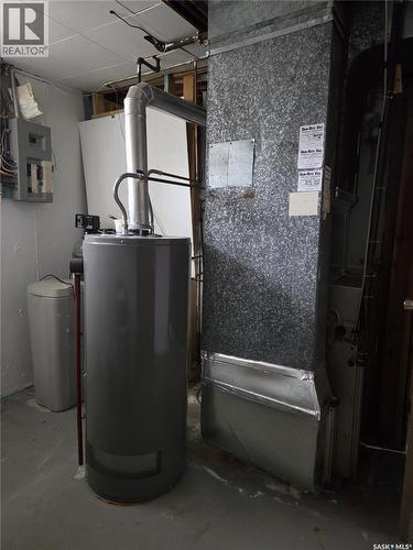 249 Sixth Street Ne, Wadena, SK - Indoor Photo Showing Basement