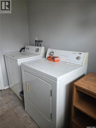 249 Sixth Street Ne, Wadena, SK - Indoor Photo Showing Laundry Room