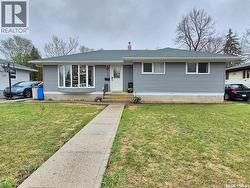 451 Woodlawn CRESCENT Weyburn, SK S4H 0X5