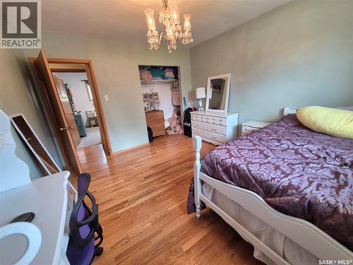 451 Woodlawn Crescent, Weyburn, SK - Indoor Photo Showing Bedroom