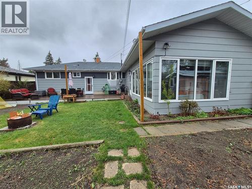 451 Woodlawn Crescent, Weyburn, SK - Outdoor