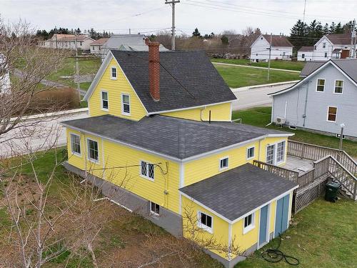 8137 Highway 1, Meteghan, NS 