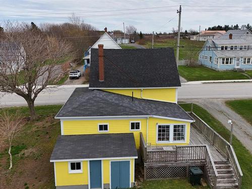 8137 Highway 1, Meteghan, NS 